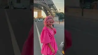 Klava Koka — В Париже // In Paris