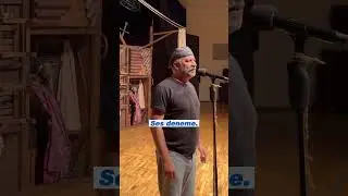 Ünlü oyuncu Şevket Çoruh sahneden destek verdi: Serdar Akınan'ı serbest bırakın
