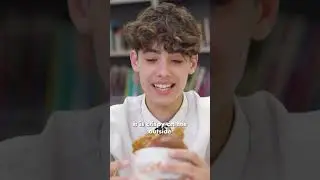 British Highschoolers try Popeyes!