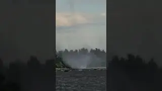 Водяной смерч вышел на берег на Рыбинском водохранилище (Ярославская область, 4 августа 2024).