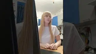 Когда пришел неадекватный клиент, а ты держишься изо всех сил, чтобы не сорваться.