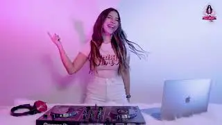 ASIK BANGET GOYANGNYA!!! DJ KJUTUKAN MANTAN DJ IMUT REMIX