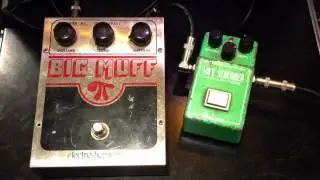 Vintage Ibanez Tube Screamer TS-808 vs Vintage Big Muff