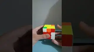 Rubiks cube on beat