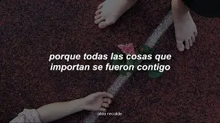 sé que extrañas a alguien, dedícale esta canción