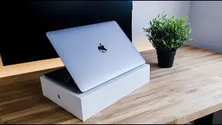 M1 MacBook Air Unboxing + First Impressions