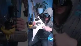 Не покупай гитару на озоне и ВБ пока не посмотришь. Самая дешёвая стрела flying v rocket e-2
