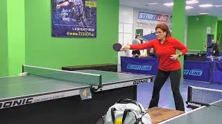 У супругов Ольги и Анатолия общее хобби. Н/теннис.!!!! Разминка.