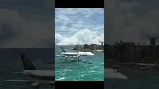 Heaviest B747 Touched Beach Before Landing