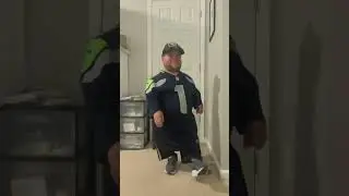 What does a little person wear?