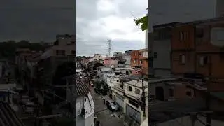 Rundumblick über die Favela Jardim princeshina in São Paulo
