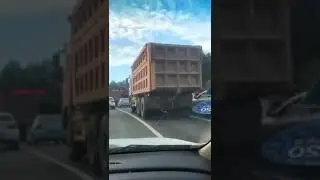 Китаянка на скутере
