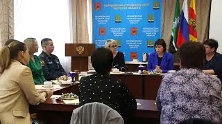 Дефицит врачей и недостаток льгот. В Нелидове обсудили проблемы многодетных семей.