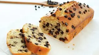 Bake a Moist and Easy Chocolate Chip Cake with Just a Few Basic Ingredients!