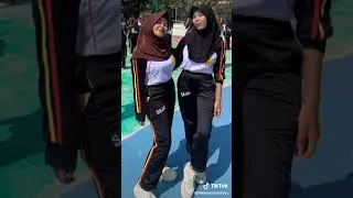 TIKTOK JILBAB ESEMPEH GUNUNG GEDE