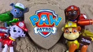 PAW PATROL KINETIC SAND BADGE SURPRISES  WITH RYDER CHASE MARSHALL RUBBLE ZUMA ROCKY EVEREST & SKYE