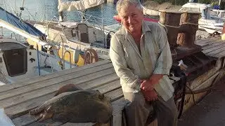 Как поймать ХВОСТОКОЛА  в Черном море / Рыбалка - это жизнь .