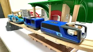 Brio The World☆2 Electric train & red tunnel, station with elevator, wooden rail course