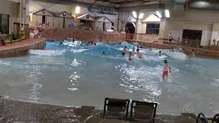 Wave pool starting