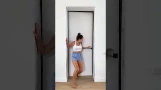 Вот бы такая дверь существовала в жизни 😂🚪