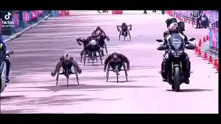 куда хуяришь блять тормози
