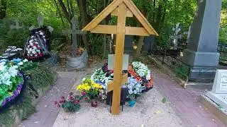 Кладбище Богословское в Санкт-Петербурге.