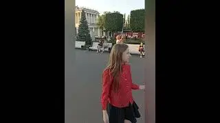 Алиса на ВДНХ