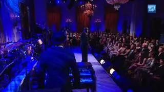 Sam Moore Performs 