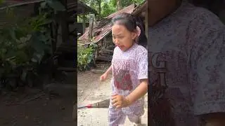 RIKJUL PANIK DI KEJAR BUAYA KECIL