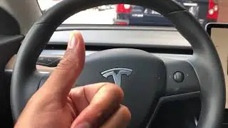 Tesla Model 3 – How to adjust the steering wheel height