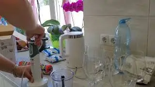 Приехал Самвел! Купили мороженое и клубнику делаем молочный коктейль