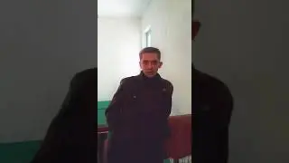 Наркоман очень сильно мочит )) Спайс убивает людей )))+18 строго +18