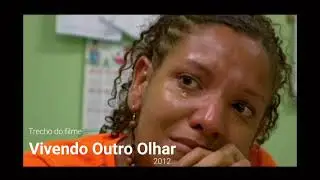 Renata Souza chora falando sobre o genocídio da juventude negra