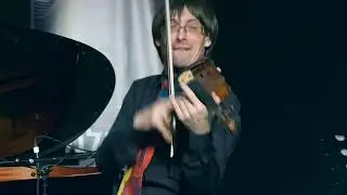 Arkady Klein – violin. Dina Klein – piano. Polly Klein – violin, beatbox