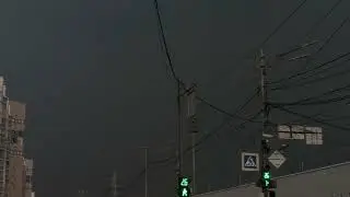 Приближается грозовой фронт с сильным ветром в городе Якутске🌩️