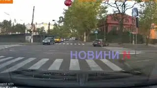 З'явилося відео зіткнення «Хонди» та «Фольксвагена» у Миколаєві