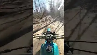 Riding an IT400 for the First Time #motorcycle #dirtbike #offroad #2stroke #shorts