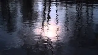 ОТРАЖЕНИЕ НА ВОДЕ