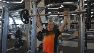 UTV. В Оренбурге на открытие фитнес центра “Citrus Fitness пришло около 300 человек