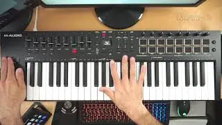 Clicky Buttons vs. Squishy Buttons on a MIDI Keyboard [M-Audio Oxygen Pro]