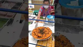 Amazing! The sweetest Thai honey bread