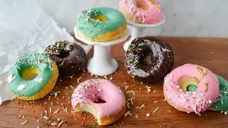Make CHRISTMAS Baked Donuts…using a Cake Mix!!