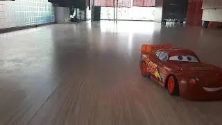 Carrinho de controle Remoto Relâmpago McQueen