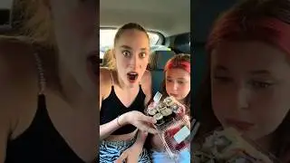 Чем она меня кормит?!😳 #shortsvideo #юмор #суши #роллы #popular #жиза #ледидиана #а4 #ржака