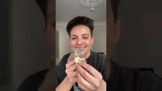 Hamster’ıma gözleme yapıyorum 