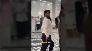 ЧЕЧЕНЕЦ ЧЁТКО ТАНЦУЕТ С ДЕВУШКОЙ🔥 