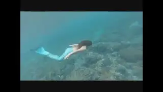 HEBOH!!! Putri Duyung Sexy Lagi Berenang ~ Coba Intip