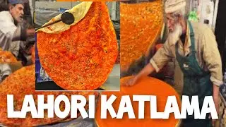 Lahori Katlama|Deep Fried Desi Pizza | Lahore Food Street Pakistan | Lahori Katlama Original Recipe