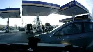 Приколы на дорогах. Езда на задней передаче