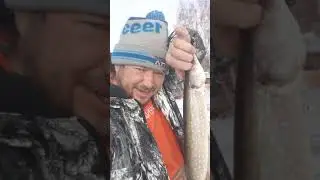 Щука на спортивную удочку тестом до 5гр кайф #миасс #блесна #зимняяблесна #маропедка